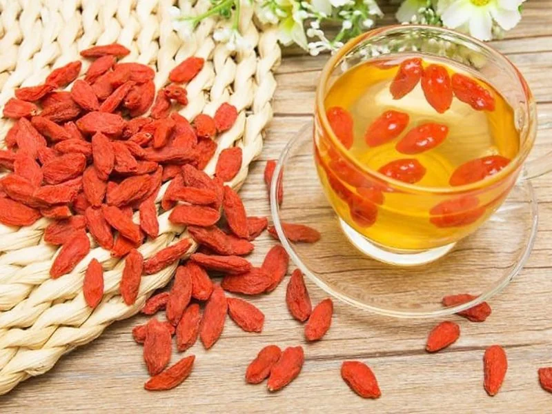 Trà kỷ từ đỏ