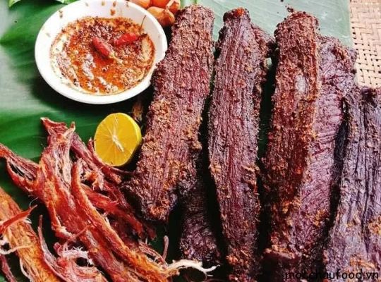 Mẹo chọn thịt trâu gác bếp chất lượng.